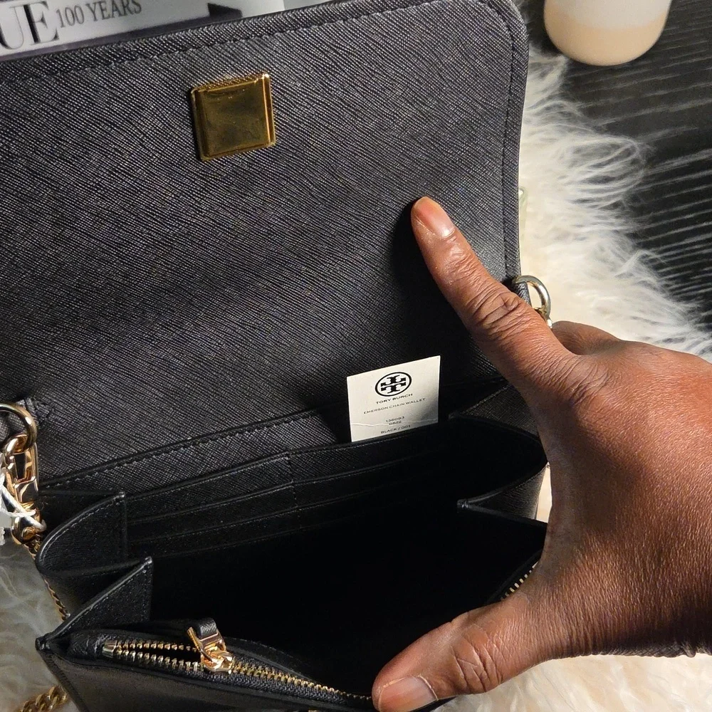 Tory Burch NWTs Emerson Chain Wallet